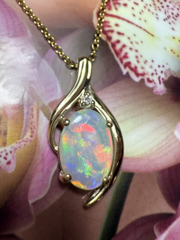 Opal pendant